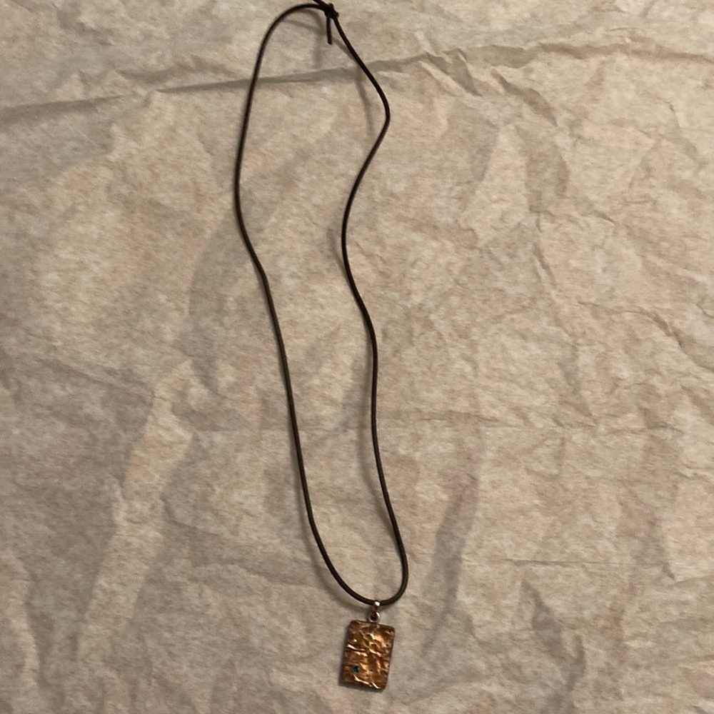 Necklace - Picture 1 of 3